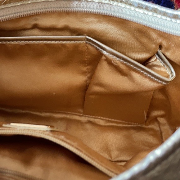 Vintage Cache gold shoulder bag fully lined - Picture 7 of 16